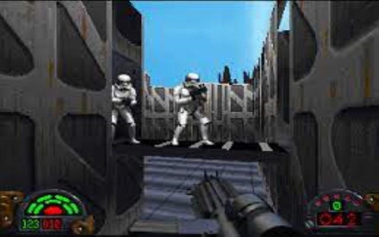 Gameplay screen of Star Wars: Dark Forces (5/8)