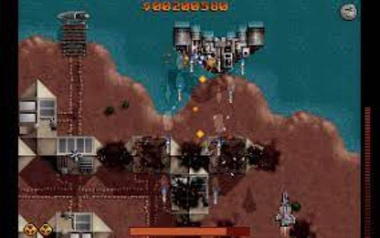 Gameplay screen of Raptor: Call of the Shadows (3/8)