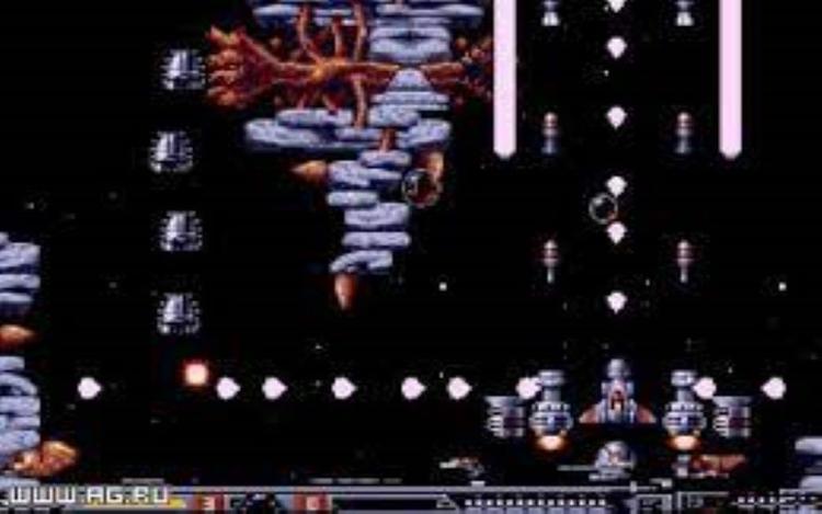 Gameplay screen of Xenon 2: Megablast (5/8)