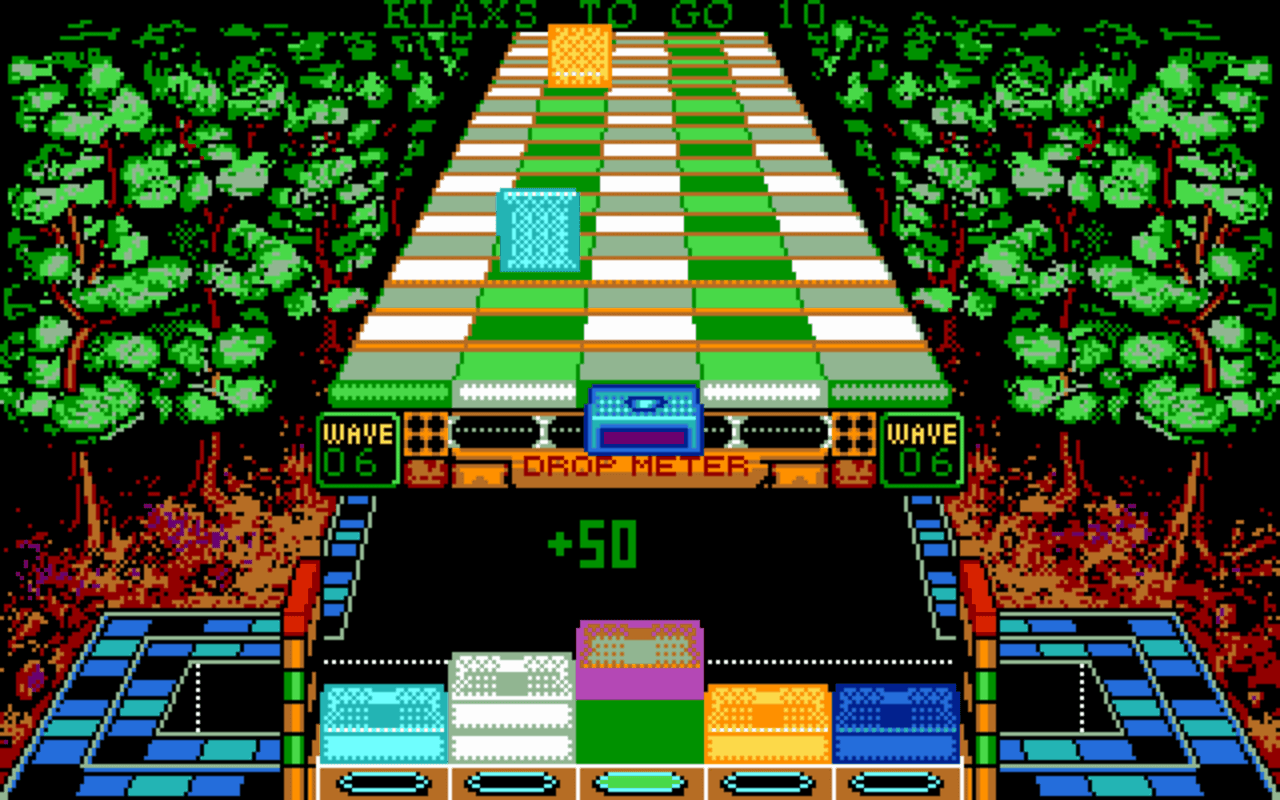 Gameplay screen of Klax (2/4) Gameplay screen of Klax (2/4)